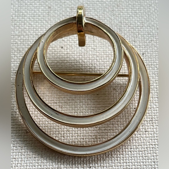 Vintage Modernist Triple Circle Brooch – White Enamel & Gold Tone - Picture 1 of 2